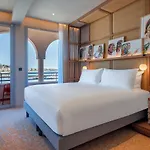 Canopy By Hilton 4*