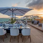 Canopy By Hilton 酒店 4*