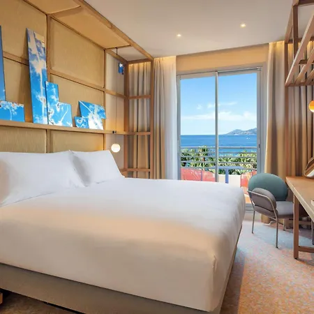 Hotel Canopy By Hilton 4*