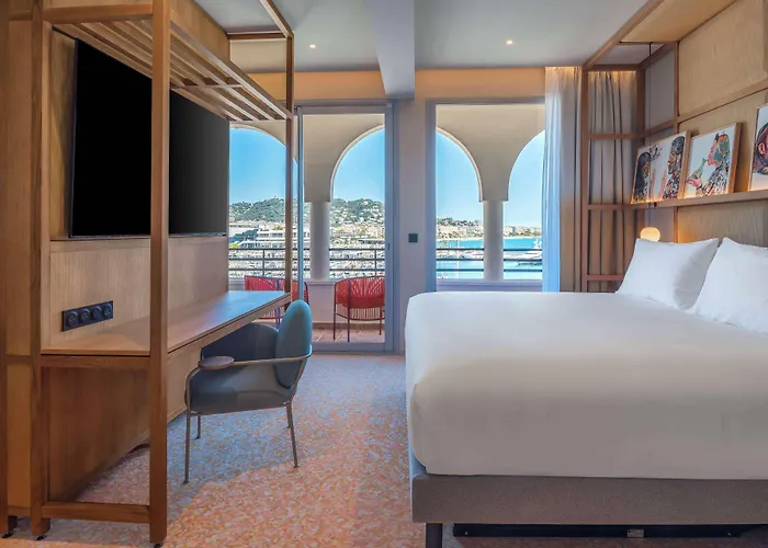 ホテル Canopy By Hilton