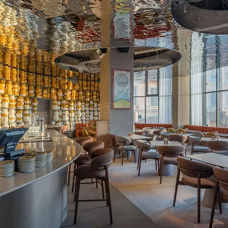 Canopy By Hilton Hotell 4*