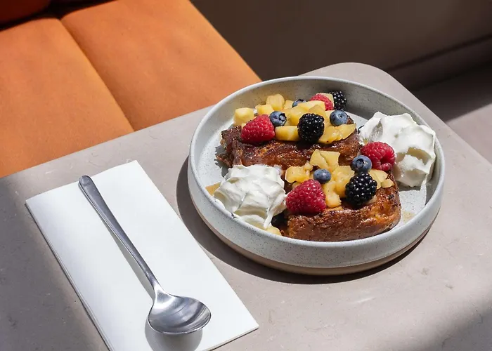 Hotel Canopy By Hilton 4*