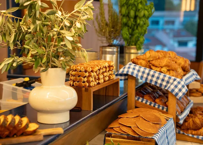 Hotel Canopy By Hilton