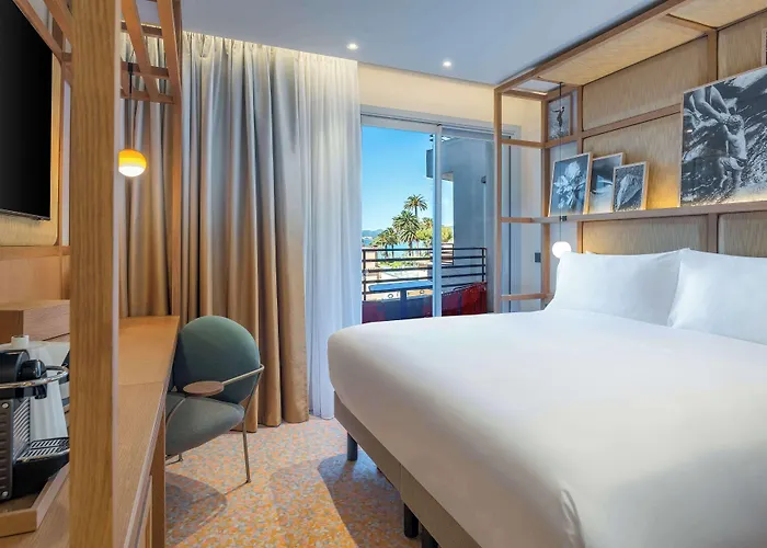 Otel Canopy By Hilton Cannes