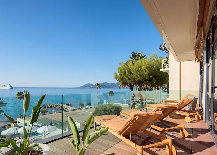 Hotel Canopy By Hilton 4*