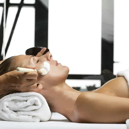 Canopy By Hilton 4* كان