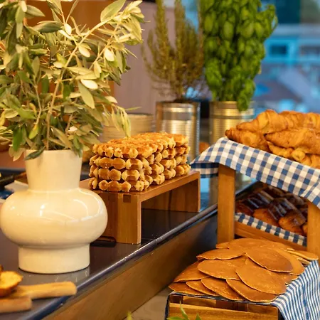 호텔 Canopy By Hilton